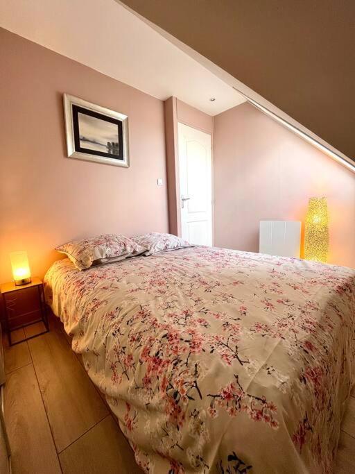 Appartement Duplex Cosy Avec Vue Mer à Cucq Extérieur photo