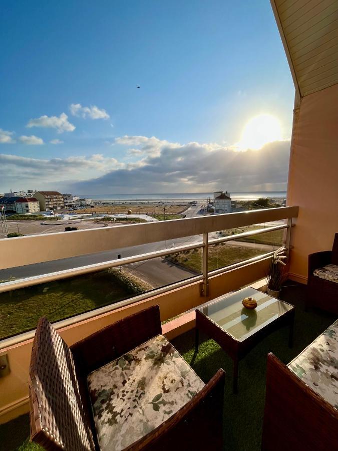 Appartement Duplex Cosy Avec Vue Mer à Cucq Extérieur photo